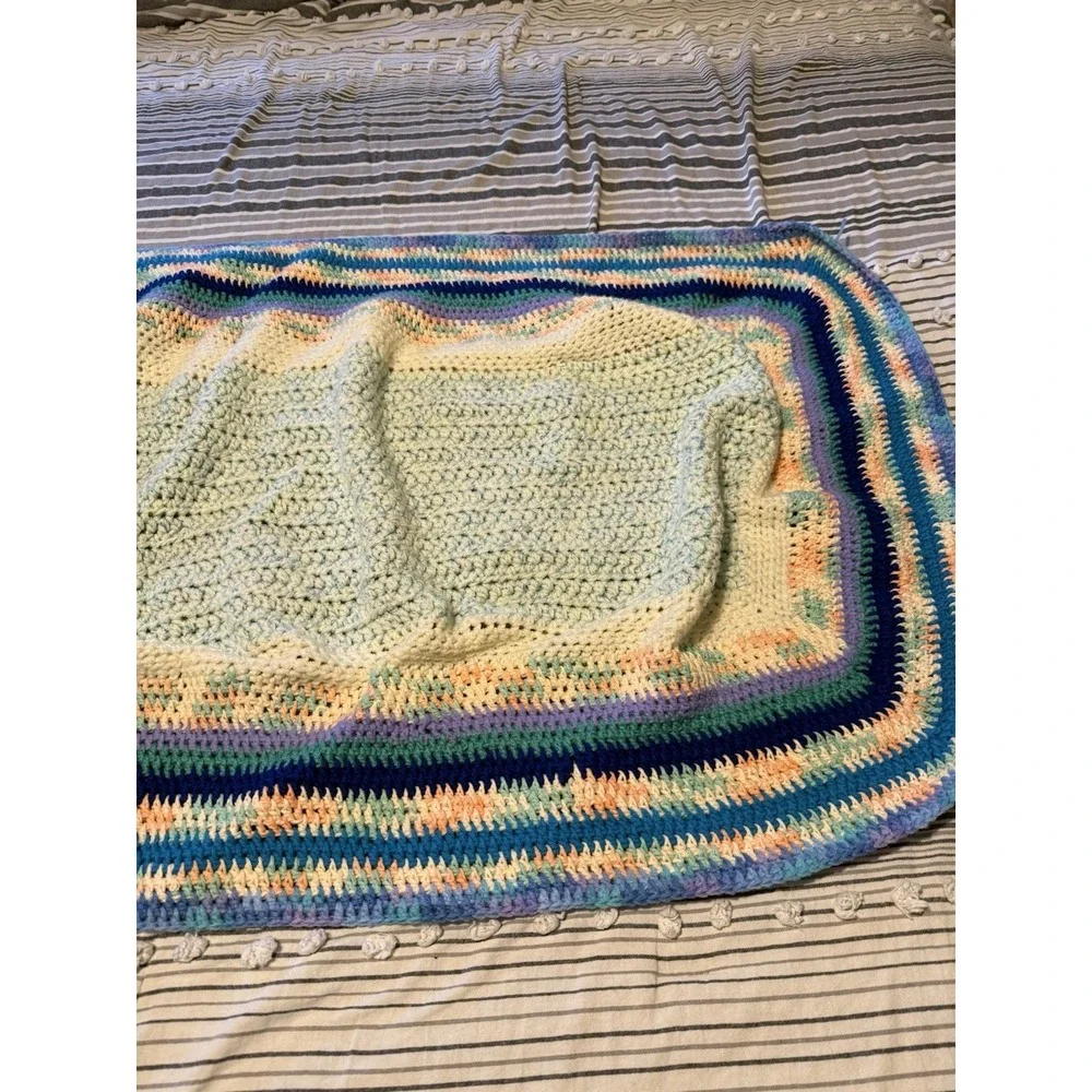 Handmade Vintage Crochet Afghan Pastel Throw Sofa Bench Chair Cover Oval 51
